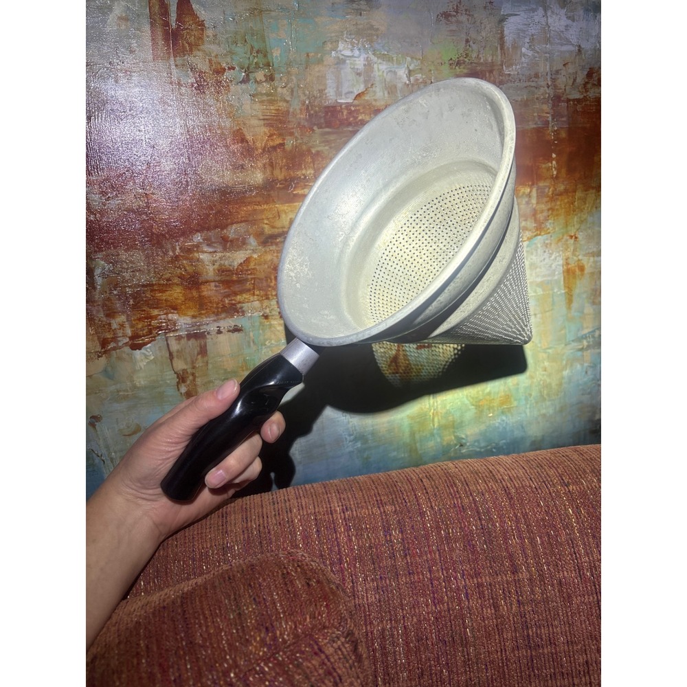 Vintage Wear-Ever Aluminum Chinois Conical Strainer Sieve Black Handle USA